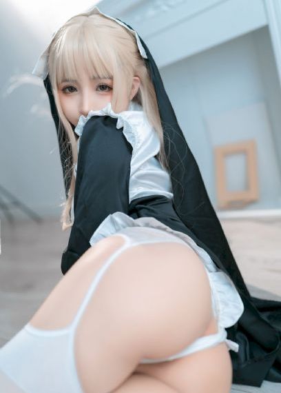 朋友年轻的妈妈