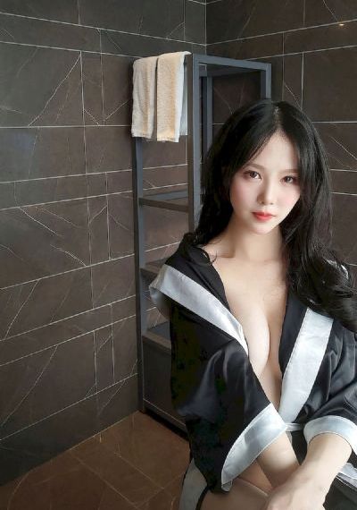 两个小婕子和我做爰韩国电影