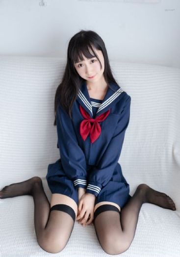 年轻的丝袜老师2