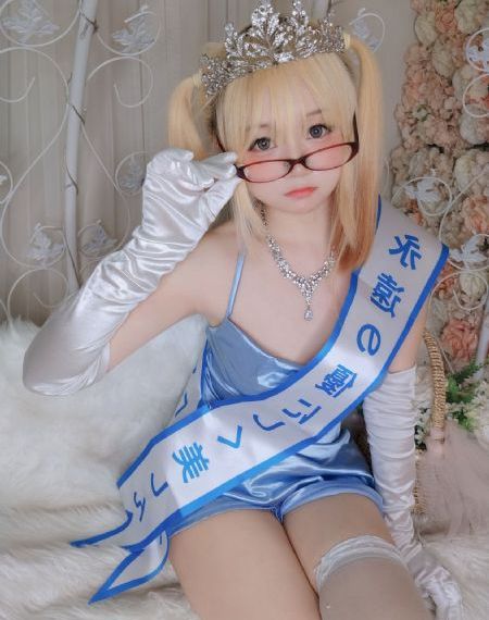 丰满女老板bd高清2