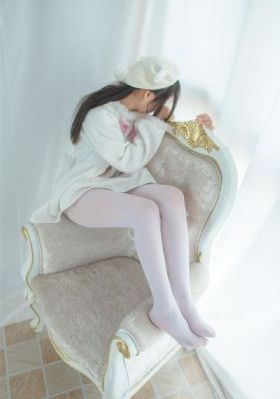 年轻的女邻居